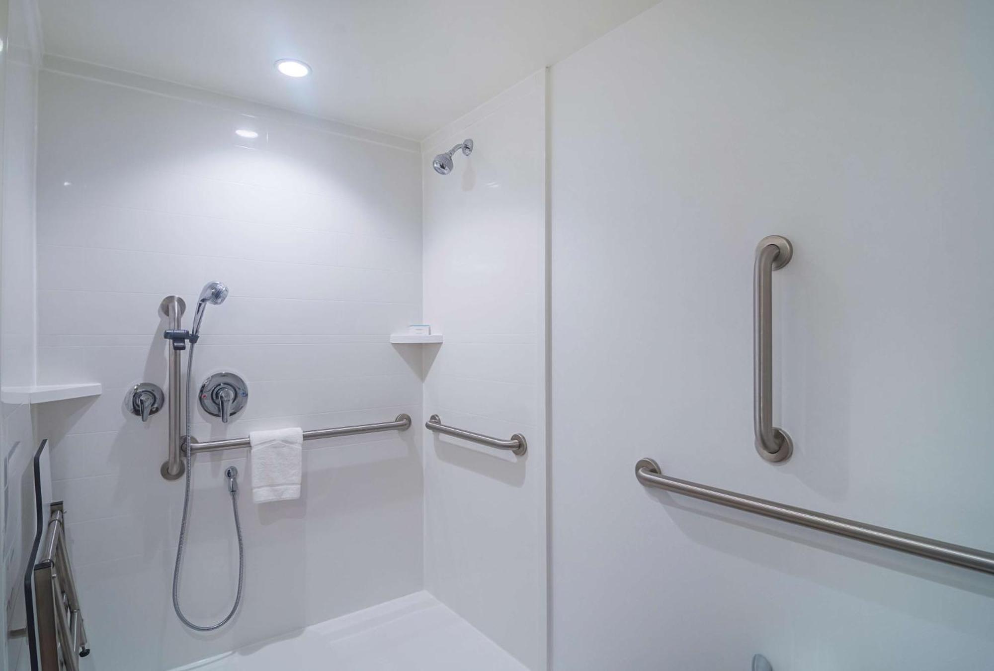 Hampton Inn Chicago North-Loyola Station, Il Extérieur photo